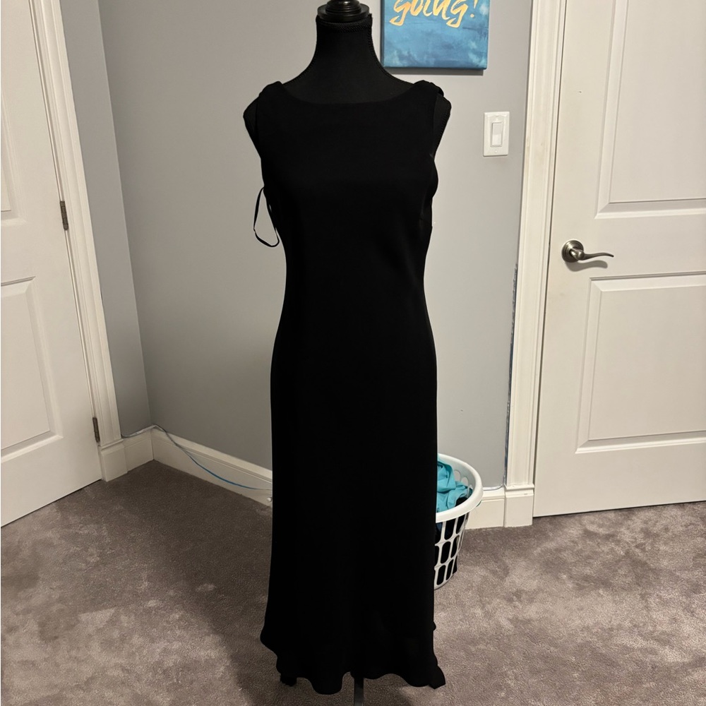 Sophisticated Black Sheath Maxi Dress for Cocktail Events